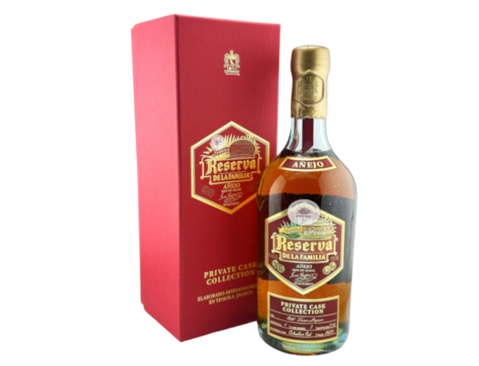 Jose Cuervo Reserva De La Familia Anejo (Primo Pick) 750ml